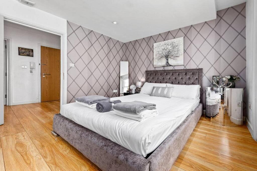 3 Bedroom Apartment In Haymarket Central London Sleep 10 Hy2 Extérieur photo
